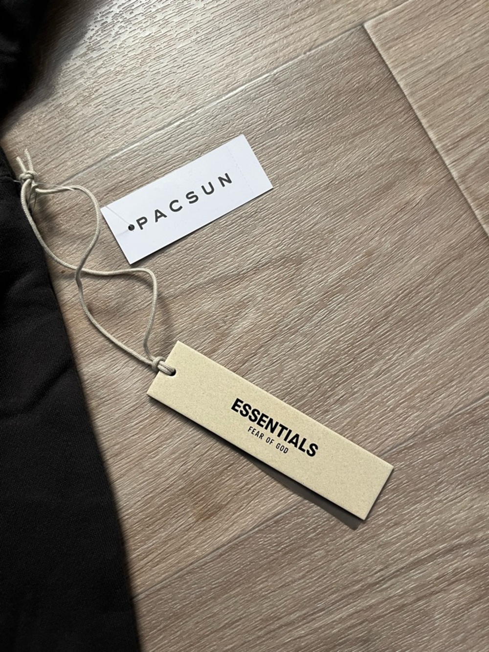 NEW Essentials Fear Of God 1977 Iron Hoodie - Size XL - Picture 6 of 7